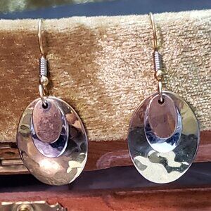 Tri color wire Earrings. Bronze,silver gold metal.